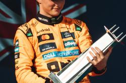 开云体育官网-迈凯伦逆转威廉姆斯，拉塞尔高光表现