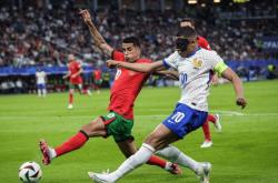 开云体育平台APP-葡萄牙队轻取法国队，梁靖崑点燃赛场