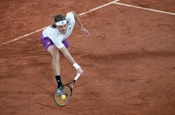 开云体育APP下载-法国网球队完胜美国网球队，西西帕斯爆发神勇的简单介绍