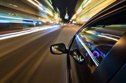 开云sport-蛰刺与霹雳，F1年度争冠史上最戏剧性的黄蜂与雷霆之战