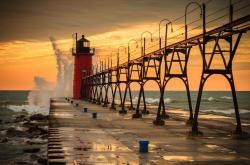 开云sport-双战场，洛杉矶的悬崖之战与马尼拉的征服之夜