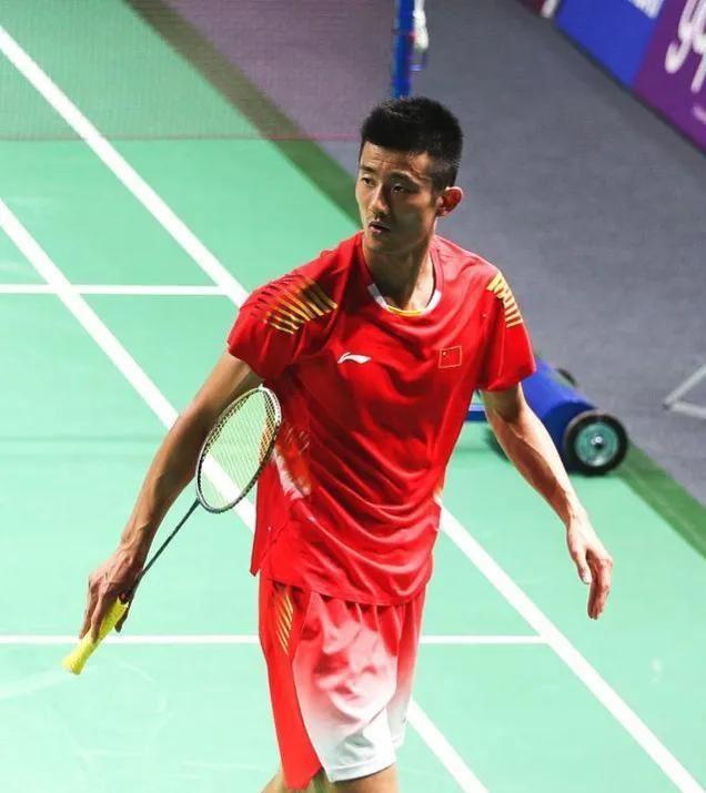 包含英格兰羽毛球队横扫韩国羽毛球队，谌龙绝境逆转的词条