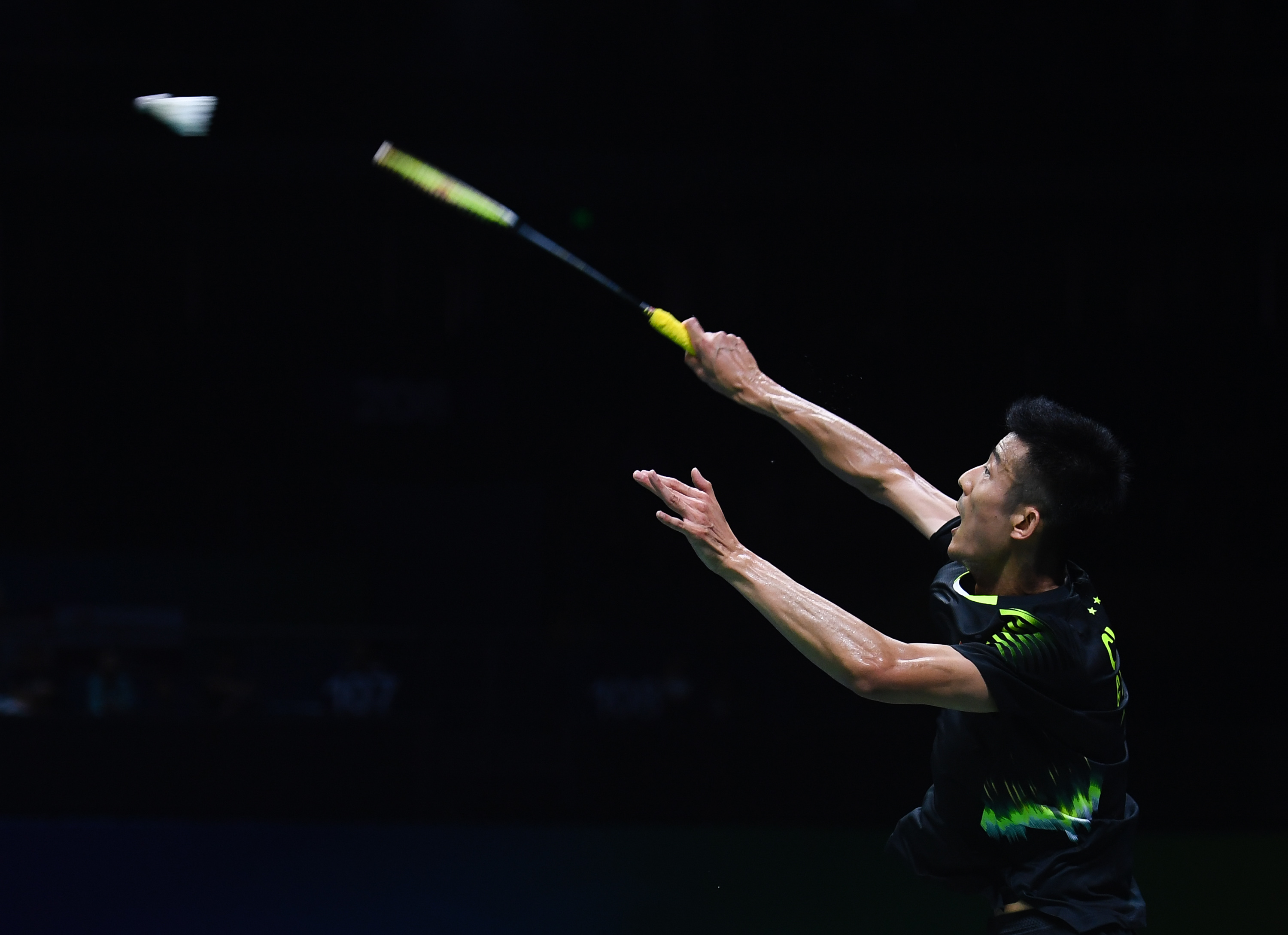 包含英格兰羽毛球队横扫韩国羽毛球队，谌龙绝境逆转的词条