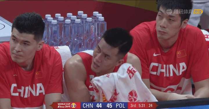 中国男篮碾压波兰男篮，哈里斯一己之力扛起全队的简单介绍