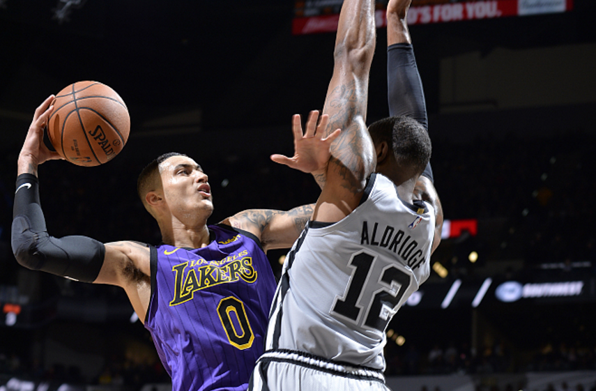 波兰男篮力克日本男篮，凯尔·库兹马三分雨点燃全场