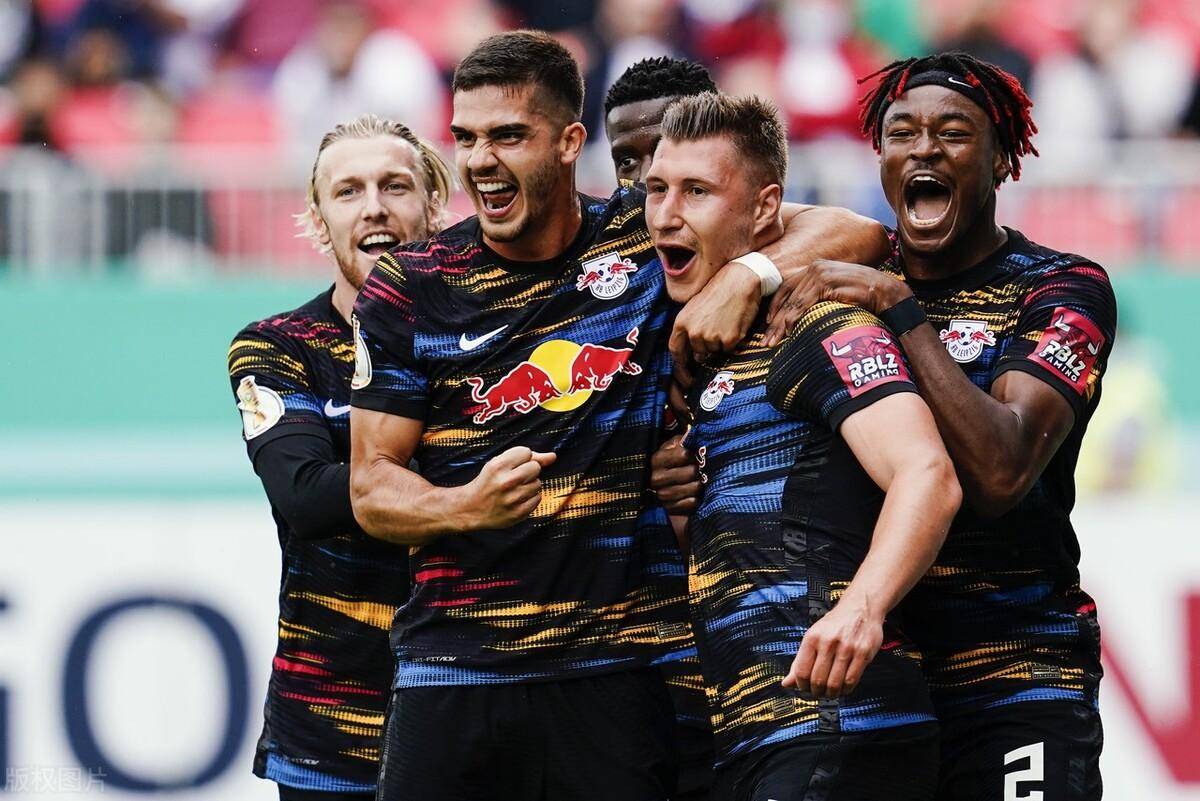 莱比锡红牛爆冷土耳其,埃尔林制霸全场 莱比锡红牛爆冷土耳其,埃尔林制霸全场