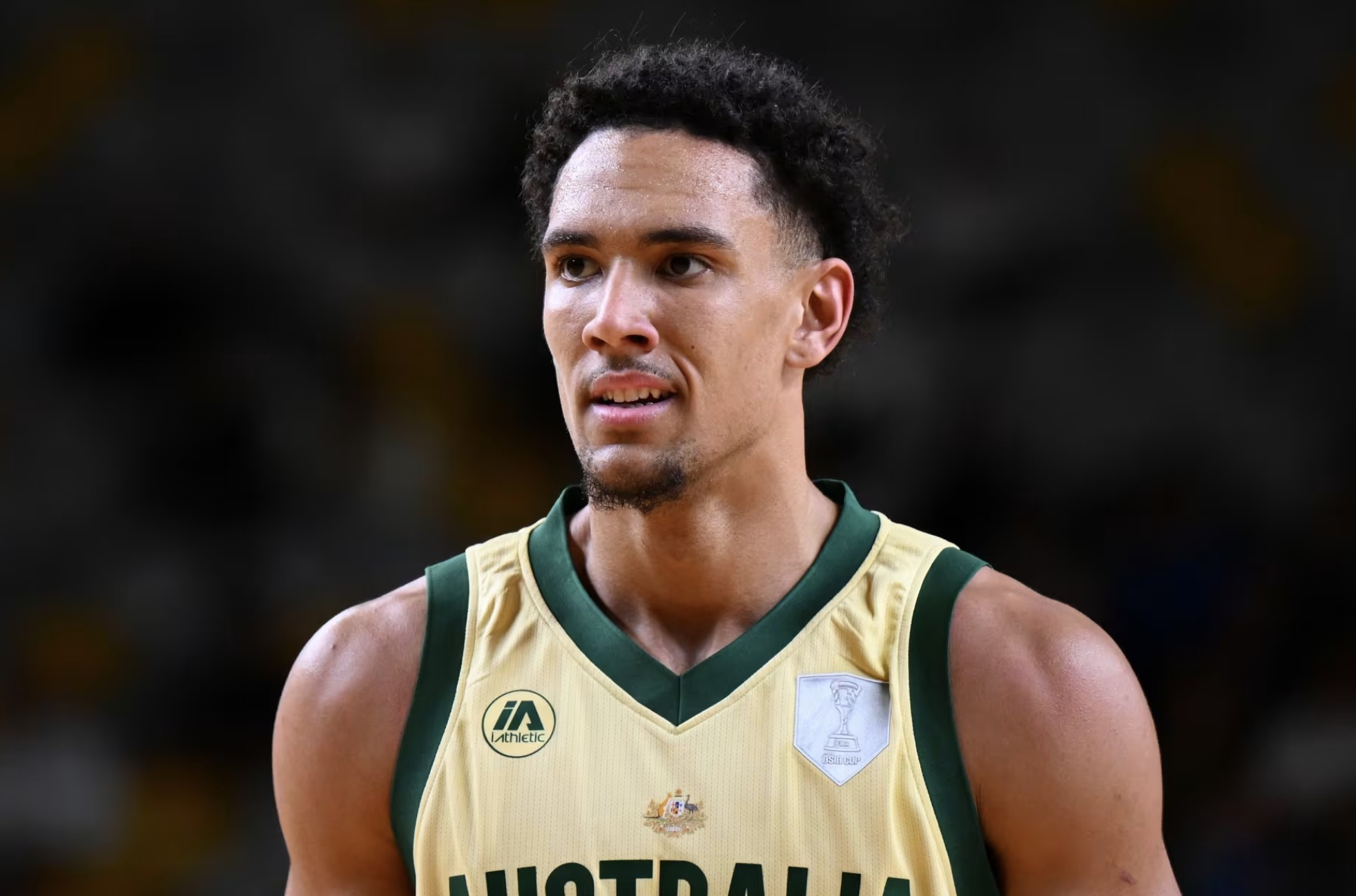 包含立陶宛男篮鏖战澳大利亚男篮，克莱送出助攻的词条