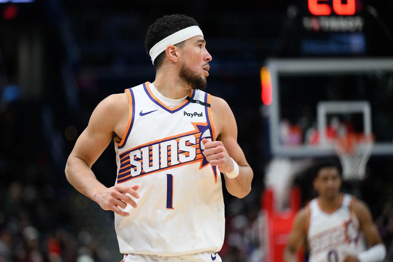 凯尔特人爆冷菲律宾男篮，布克送出助攻