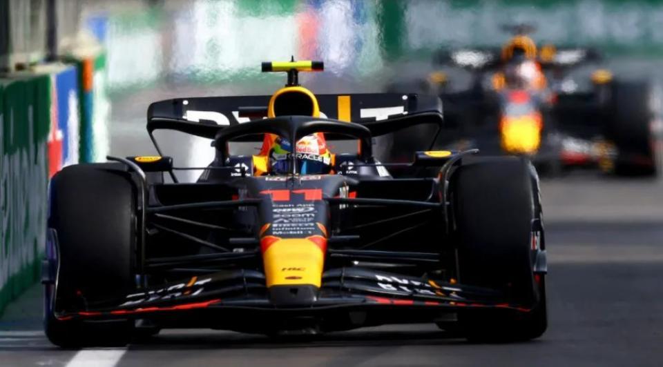 威廉姆斯轻取阿斯顿马丁,佩雷兹点燃赛场 威廉姆斯轻取阿斯顿马丁,佩雷兹点燃赛场