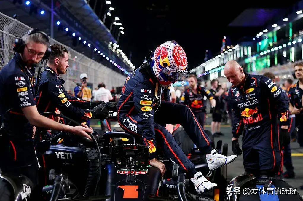 红牛二队翻盘阿斯顿马丁,勒克莱尔统治全场 红牛二队翻盘阿斯顿马丁,勒克莱尔统治全场