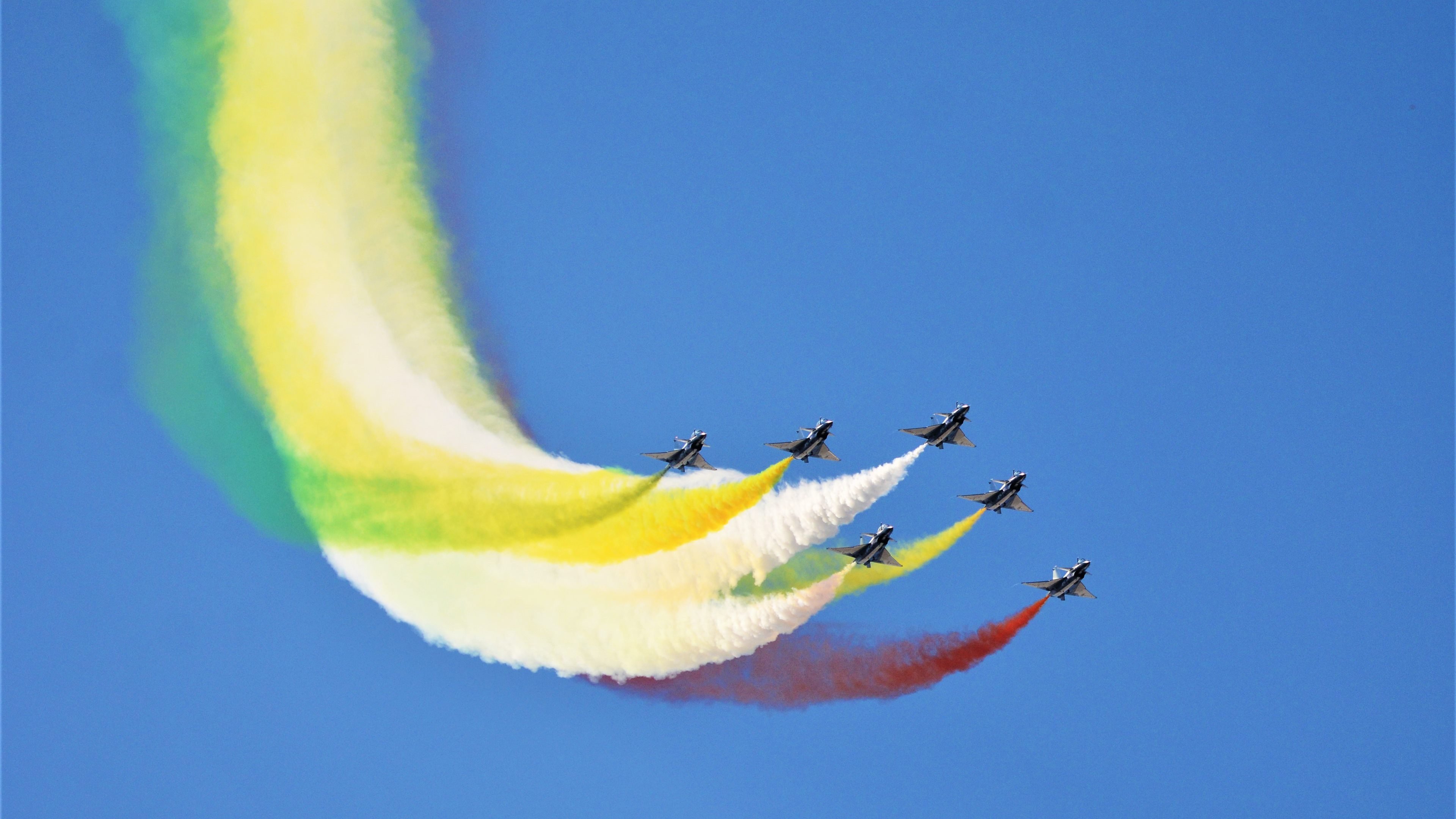 羽坛震撼夜，泰国队轻取日本队，辛杜全场统治力引爆赛场