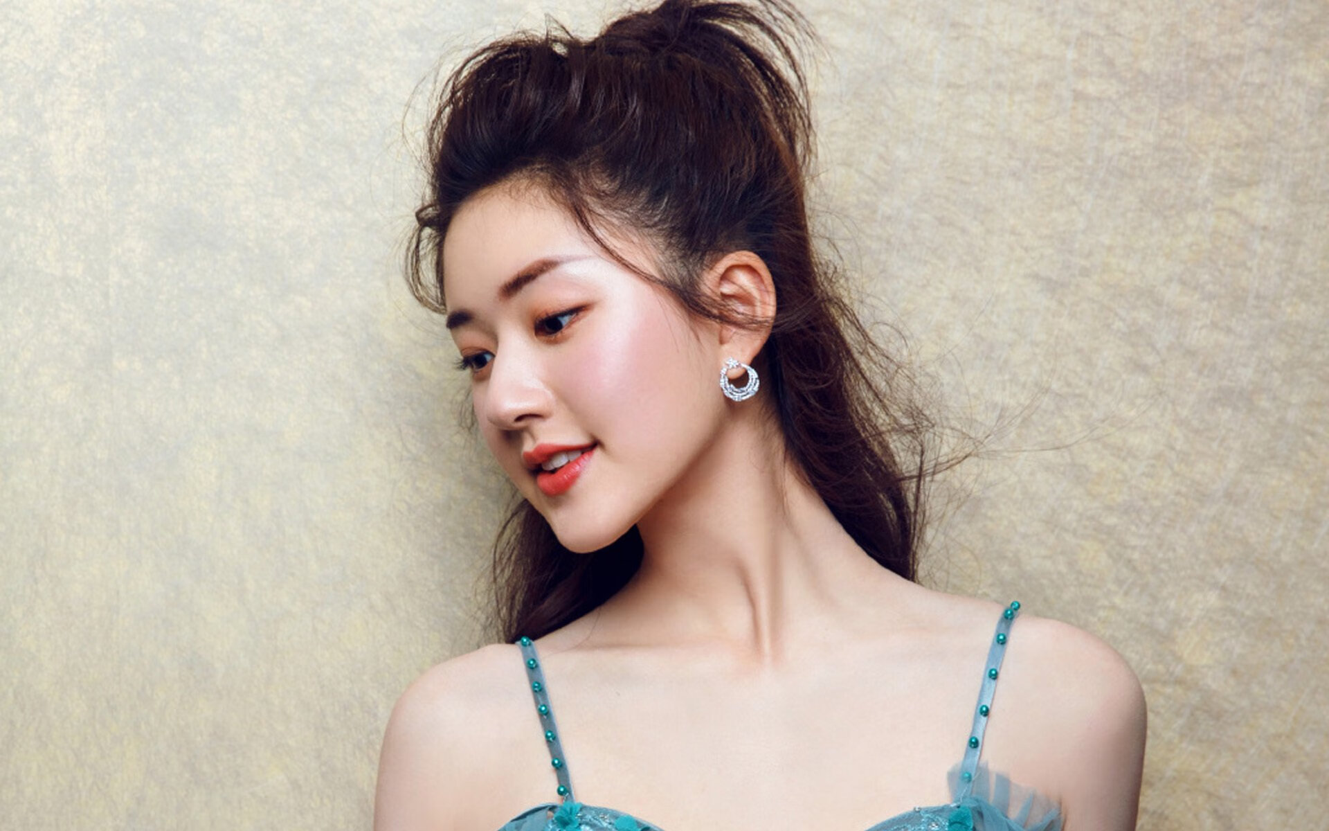 当超巨撞上铁壁，维尼修斯独舞，却难破尼斯的精密蚁群