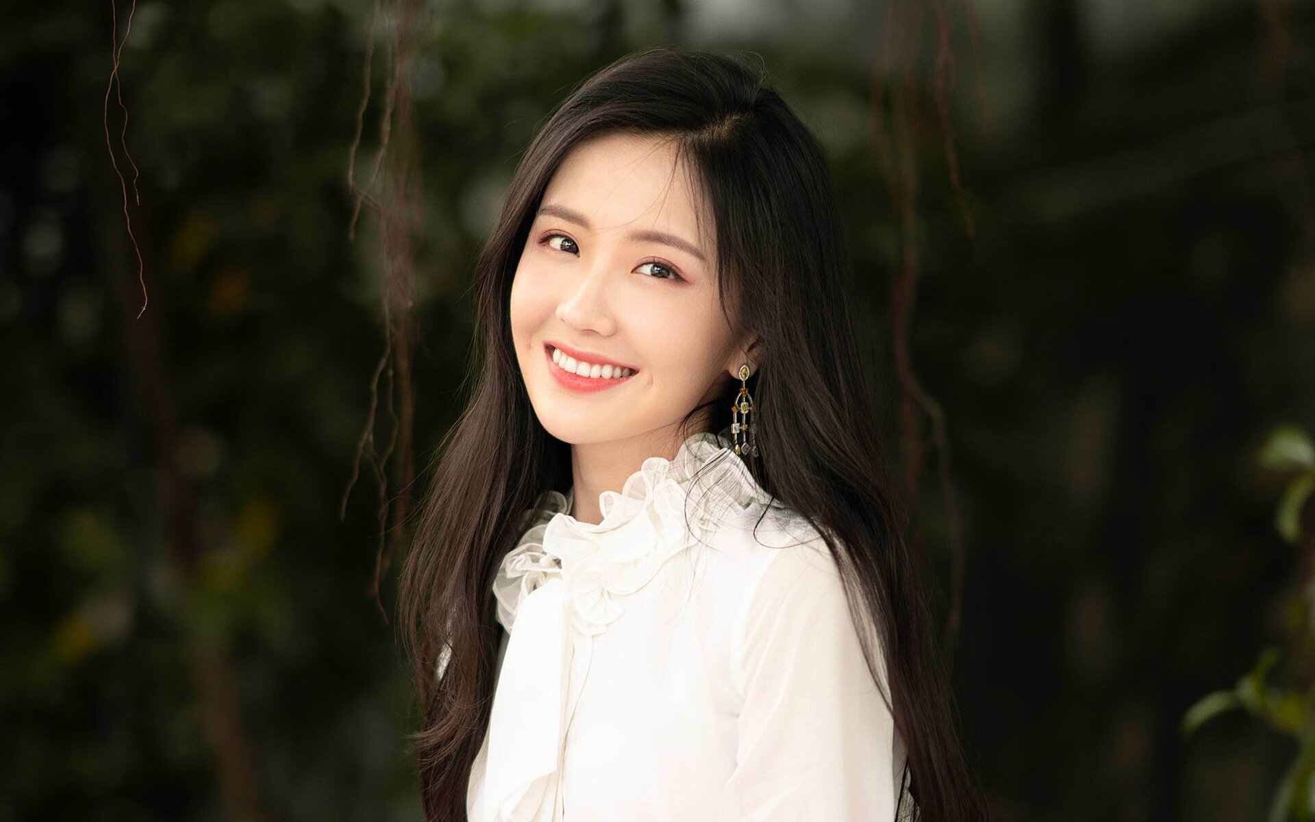 东道主奇迹与铁血防线的崩塌，金发魔术师萨内如何让卡塔尔打穿毕尔巴鄂