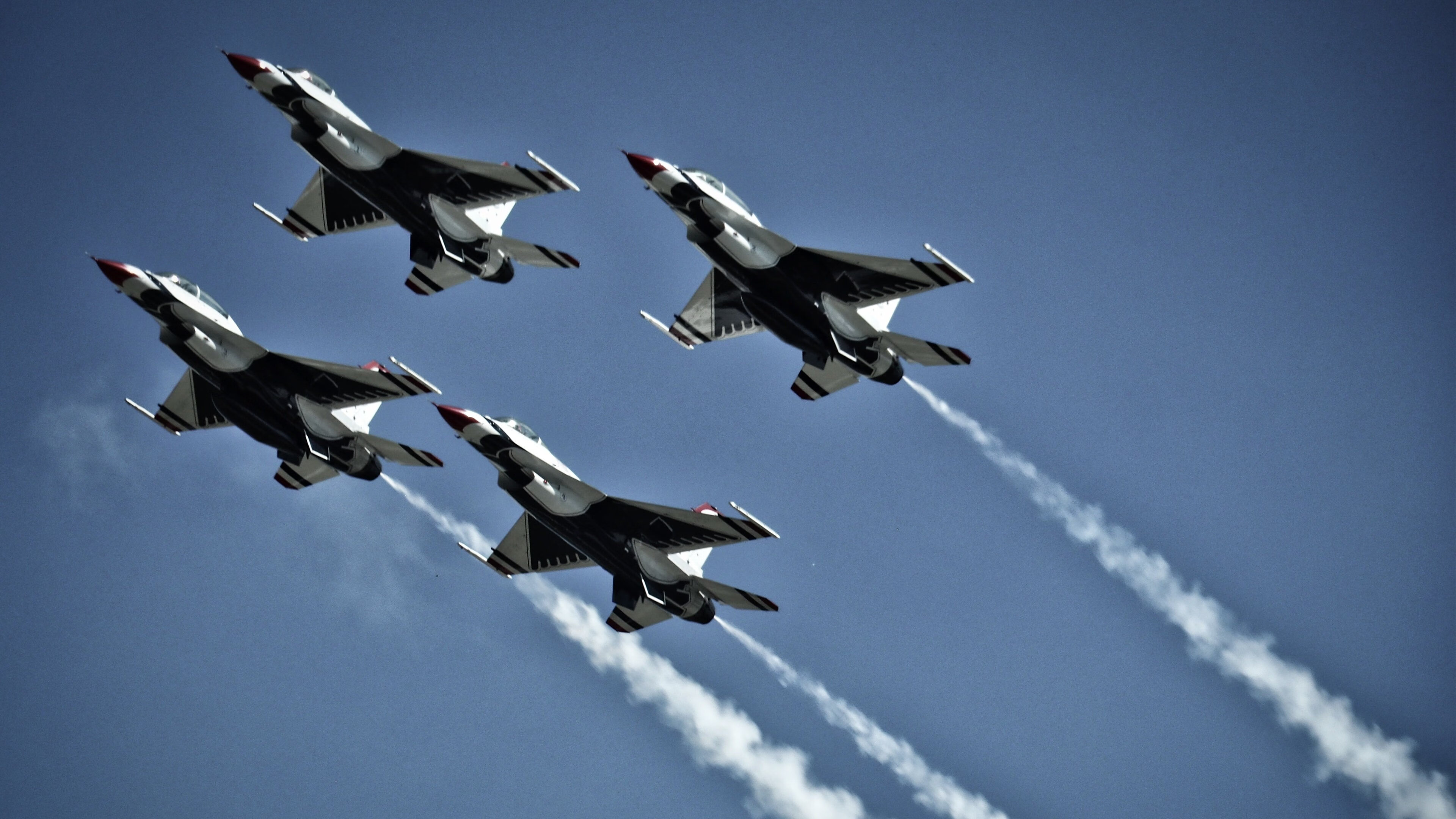 赛道与绿茵的双重奏,巴西在F1街道赛焦点战及足球场上对皇马的压制艺术